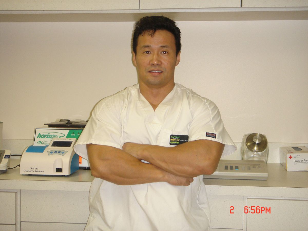 Dr. Chang Lee in clinic